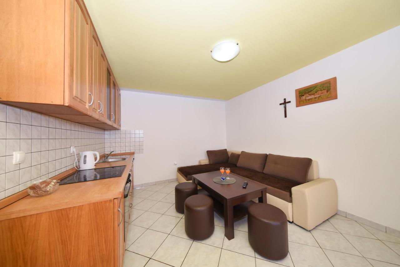 Apartments Krepo Vir Bagian luar foto