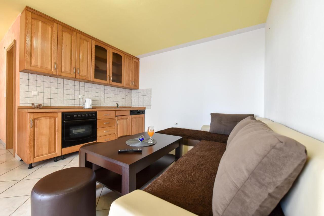 Apartments Krepo Vir Bagian luar foto