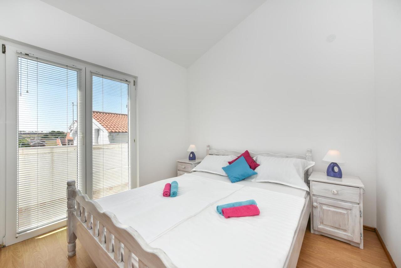Apartments Krepo Vir Bagian luar foto