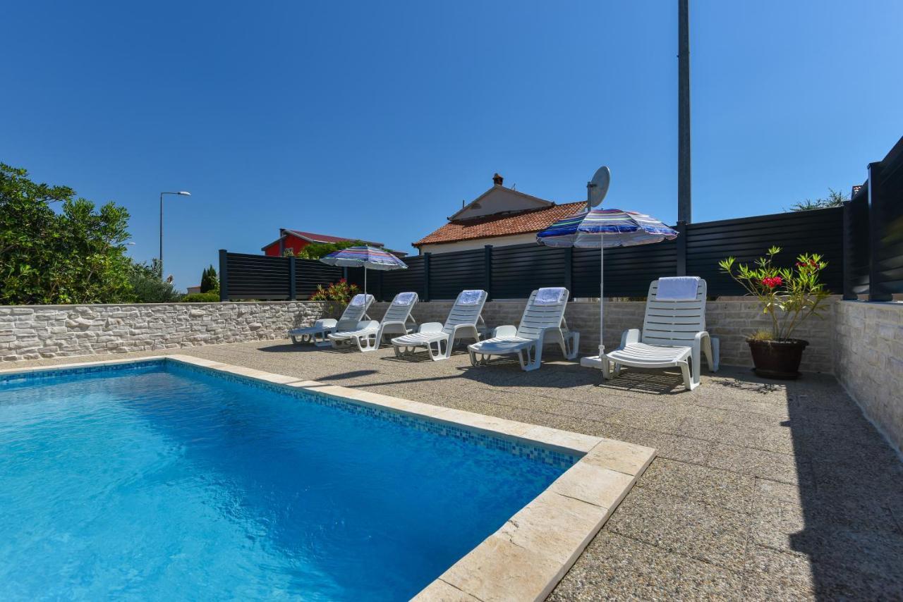 Apartments Krepo Vir Bagian luar foto