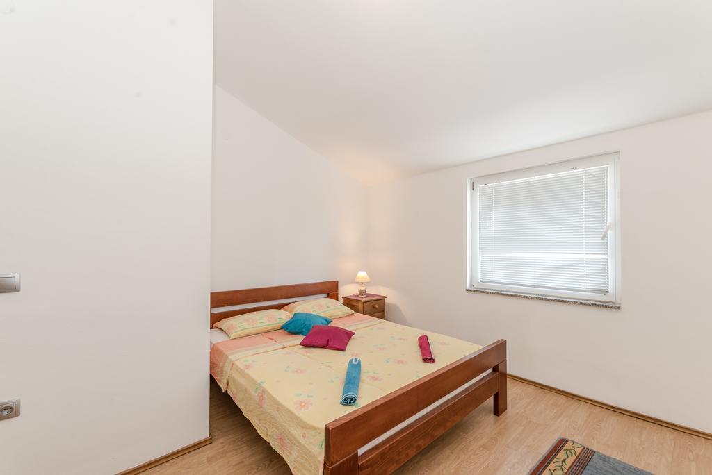 Apartments Krepo Vir Bagian luar foto